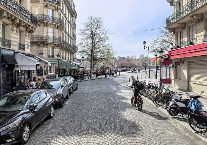 Local commercial · 95 m² · Cession de bail — photo 1
