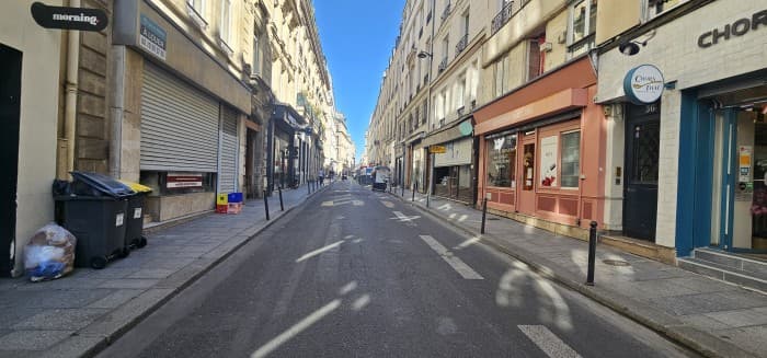 Local commercial · 180 m² · Cession de bail — photo 1