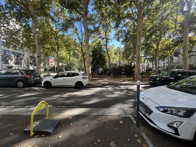 Local commercial · 85 m² · Fonds de commerce — photo 1