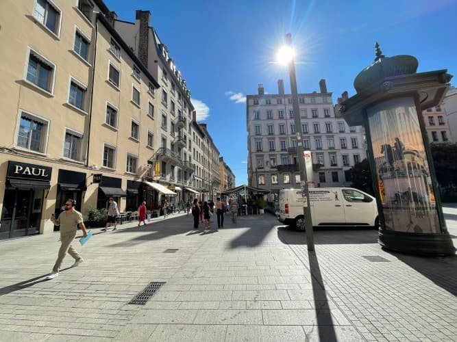 Local commercial · 110 m² · Cession de bail — photo 1