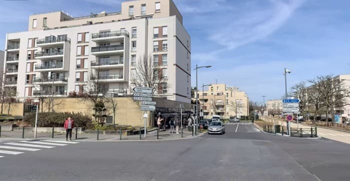 Murs commerciaux · 1422 m² · Achat des murs — photo 1