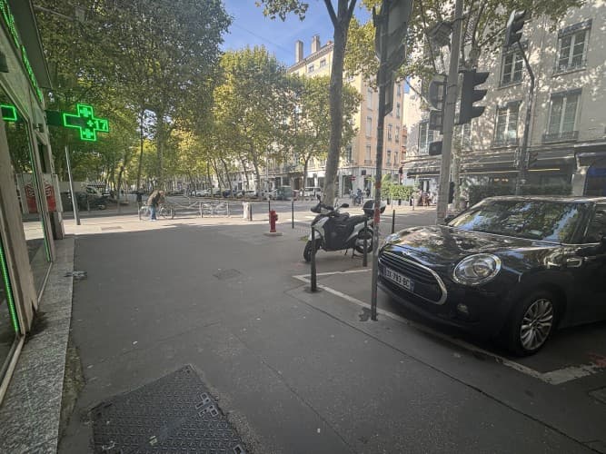Local commercial · 63 m² · Cession de bail — photo 1