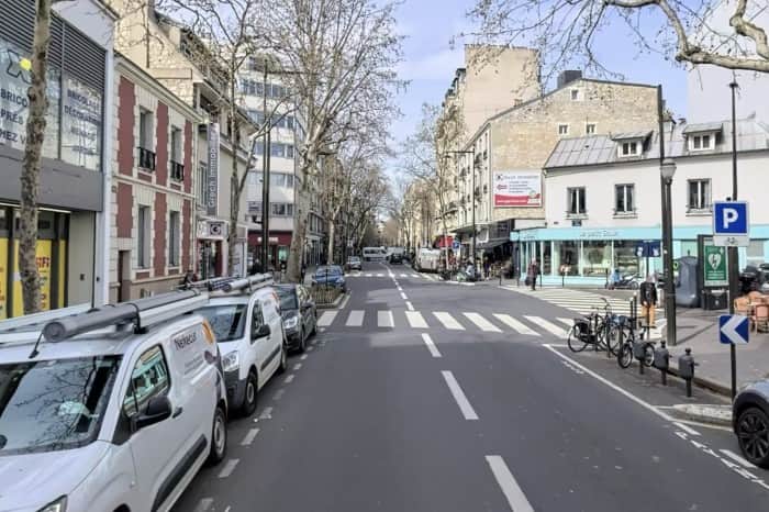 Local commercial · 283 m² · Location — photo 1