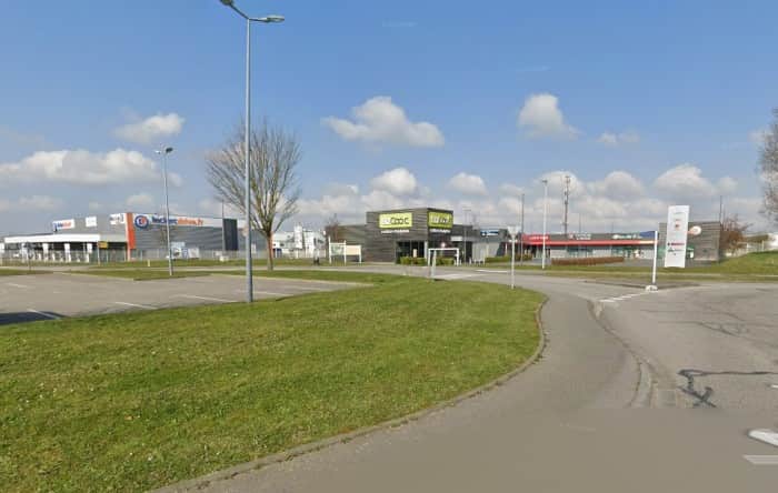 Local commercial · 800 m² · Location — photo 1