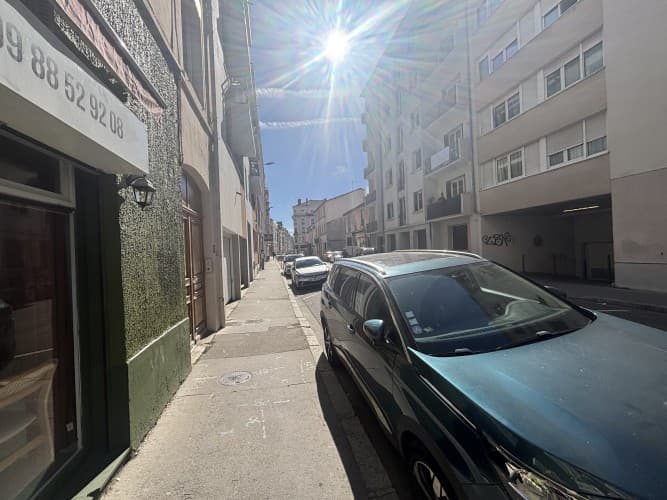 Local commercial · 130 m² · Fonds de commerce — photo 1