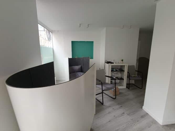 Local commercial · 68 m² · Location — photo 1