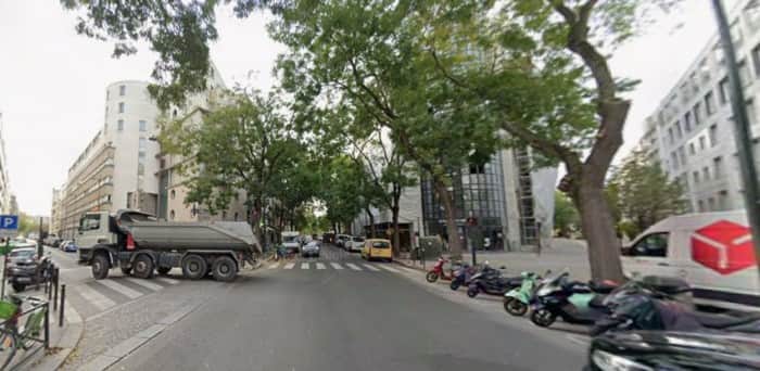 Local commercial · 168 m² · Location — photo 1