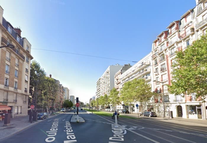 Local commercial · 470 m² · Location — photo 1