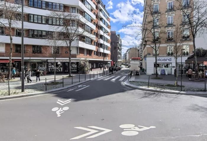 Local commercial · 15 m² · Location — photo 1