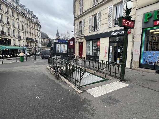Local commercial · 50 m² · Location — photo 1