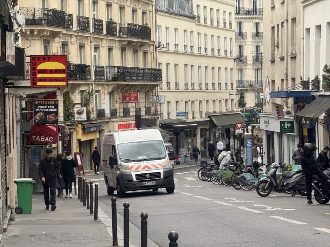Local commercial · 180 m² · Cession de bail — photo 1