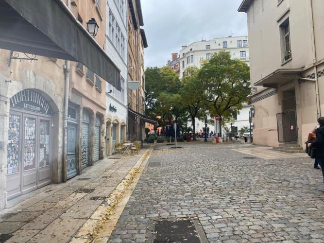 Local commercial · 42 m² · Fonds de commerce — photo 1