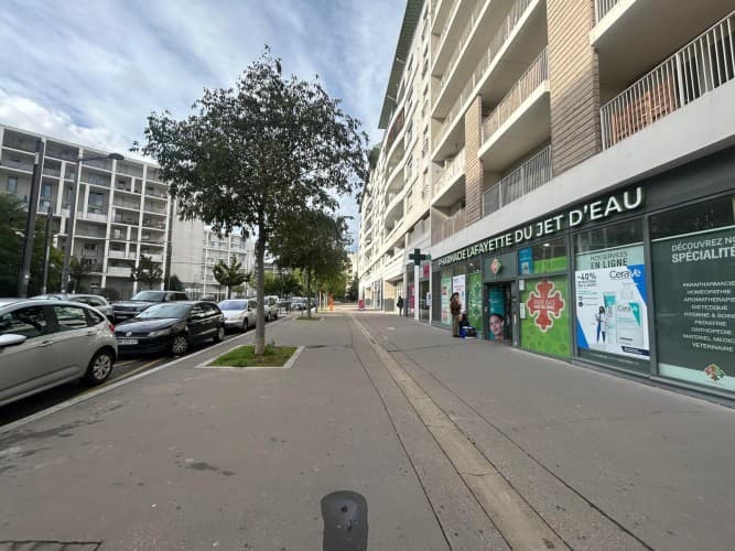 Local commercial · 230 m² · Fonds de commerce — photo 1