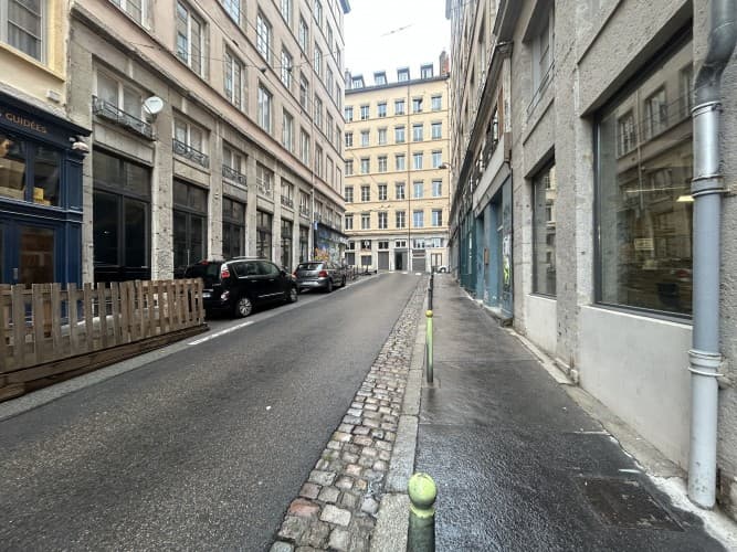 Local commercial · 105 m² · Fonds de commerce — photo 1