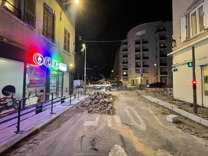 Local commercial · 113 m² · Fonds de commerce — photo 1