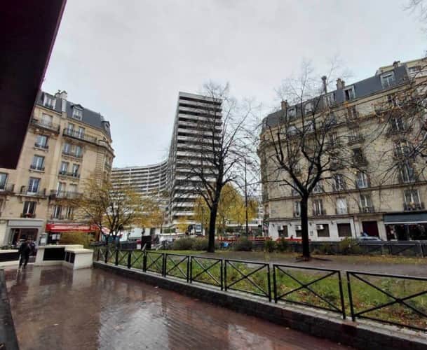 Local commercial · 91 m² · Location — photo 1