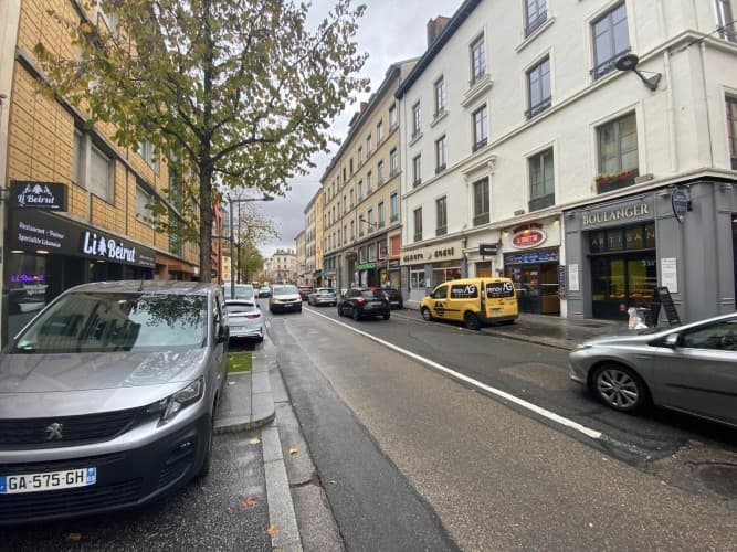Local commercial · 27 m² · Cession de bail — photo 1