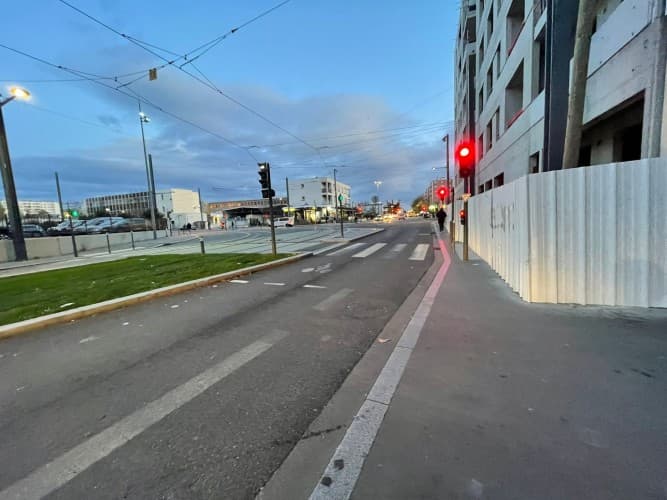 Local commercial · 75 m² · Cession de bail — photo 1