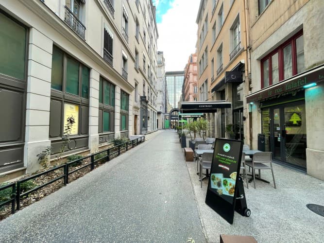 Local commercial · 60 m² · Fonds de commerce — photo 1