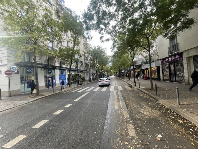 Local commercial · 56 m² · Cession de bail — photo 1