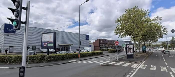 Local commercial · 817 m² · Fonds de commerce — photo 1