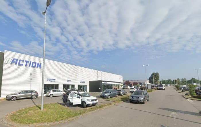 Local commercial · 206 m² · Location — photo 1