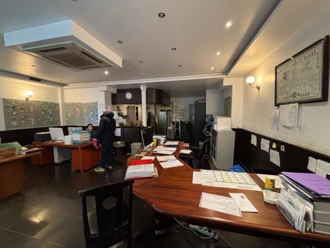 Local commercial · 88 m² · Location — photo 1