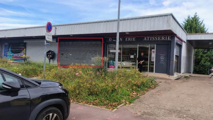 Local commercial · 180 m² · Location — photo 1