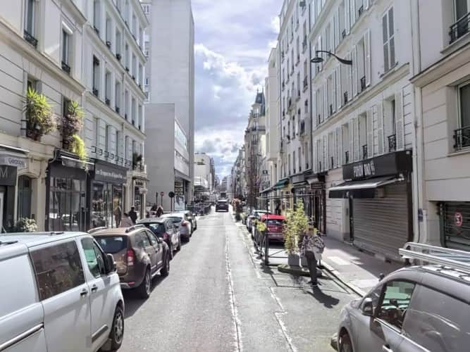 Local commercial · 47 m² · Location — photo 1