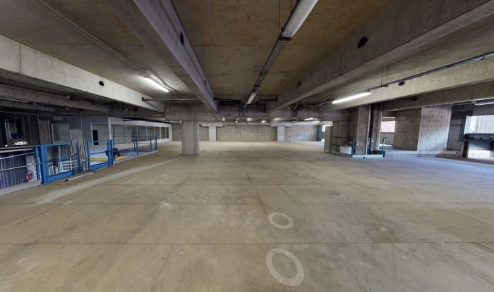 Local commercial · 956 m² · Location — photo 1