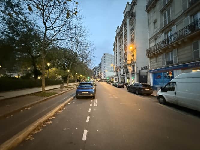 Local commercial · 98 m² · Cession de bail — photo 1