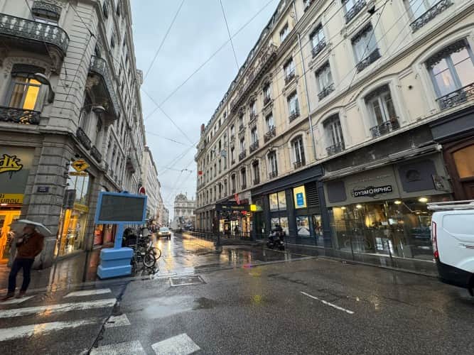 Local commercial · 30 m² · Cession de bail — photo 1