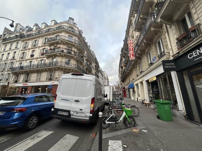 Local commercial · 32 m² · Cession de bail — photo 1