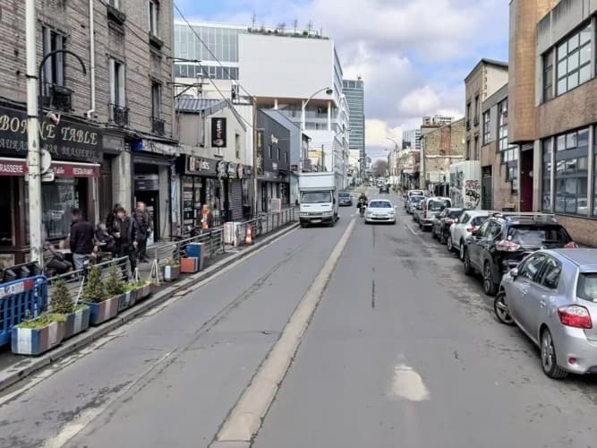 Local commercial · 150 m² · Location — photo 1