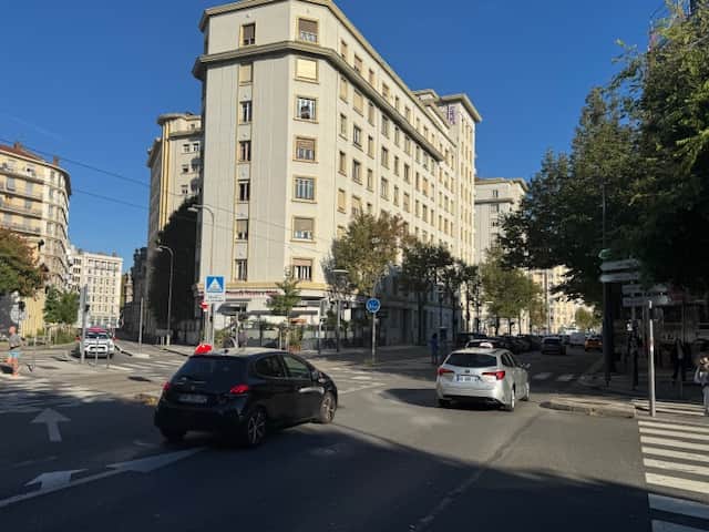 Local commercial · 89 m² · Fonds de commerce — photo 1