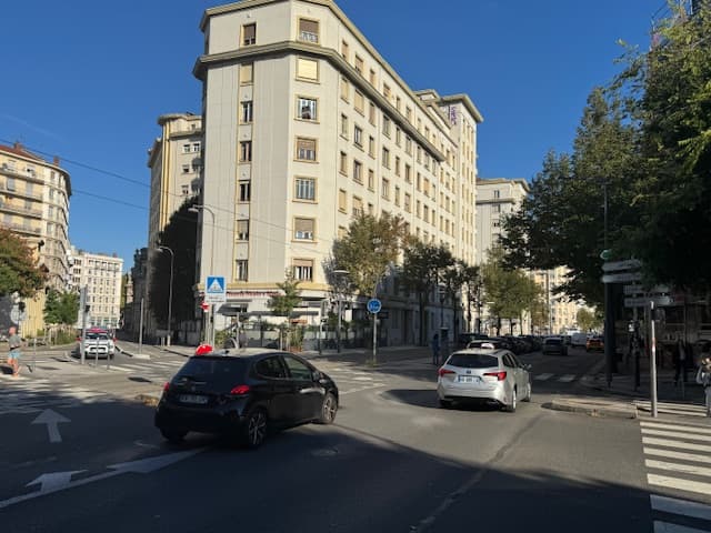 Local commercial · 89 m² · Fonds de commerce — photo 1