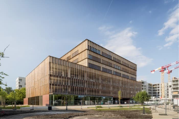 Local commercial · 538 m² · Location — photo 1