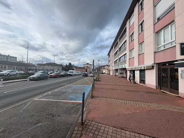 Local commercial · 101 m² · Fonds de commerce — photo 1