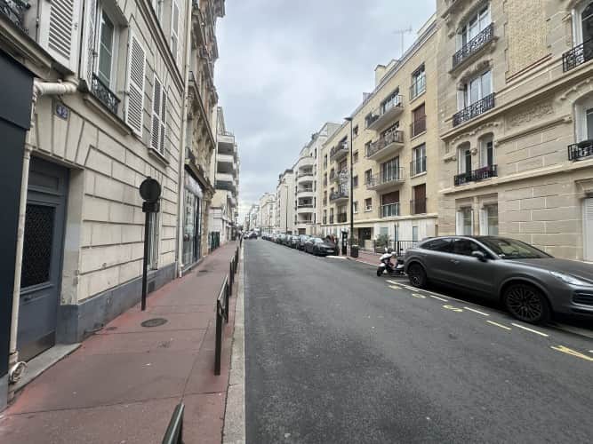 Local commercial · 47 m² · Fonds de commerce — photo 1