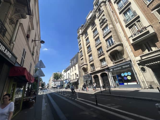 Local commercial · 42 m² · Location — photo 1