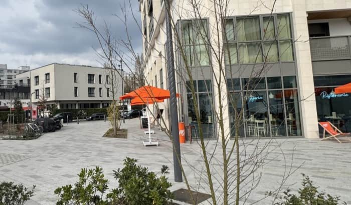 Local commercial · 198 m² · Location — photo 1