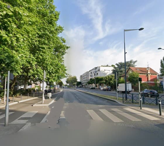 Murs commerciaux · 147 m² · Achat des murs — photo 1