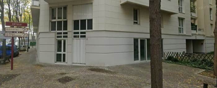 Local commercial · 56 m² · Location — photo 1