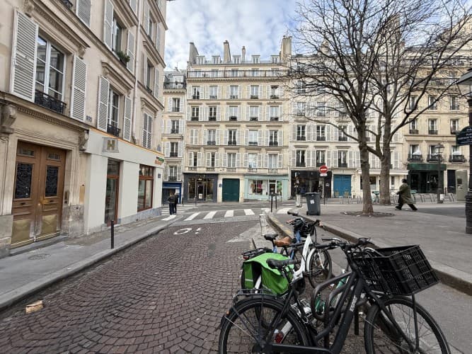 Local commercial · 46 m² · Cession de bail — photo 1