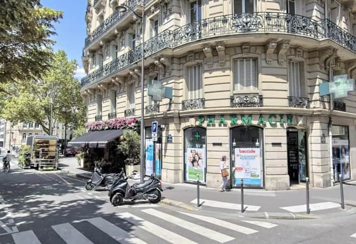 Local commercial · 71 m² · Cession de bail — photo 1