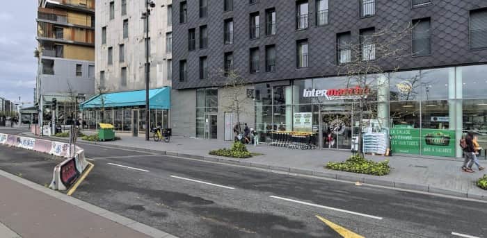 Local commercial · 355 m² · Location — photo 1