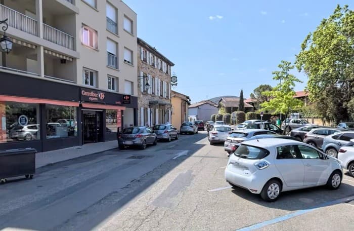 Local commercial · 90 m² · Cession de bail — photo 1
