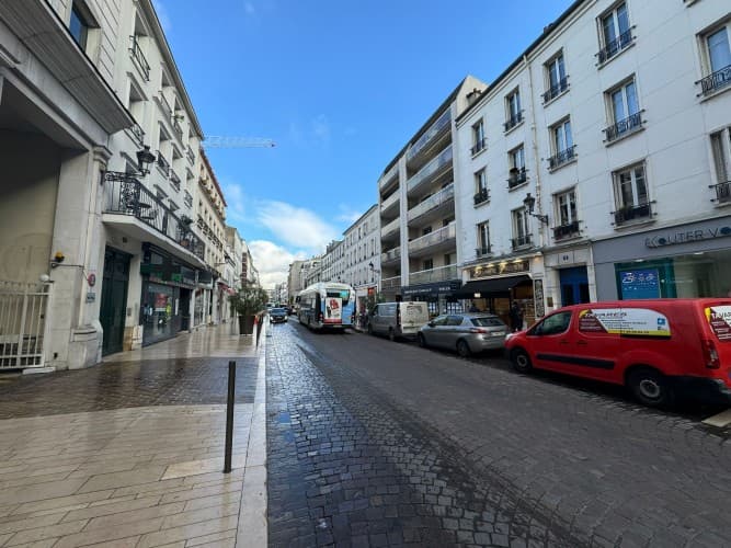 Local commercial · 42 m² · Cession de bail — photo 1
