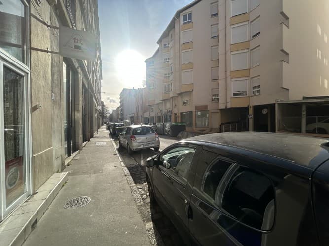 Local commercial · 52 m² · Fonds de commerce — photo 1