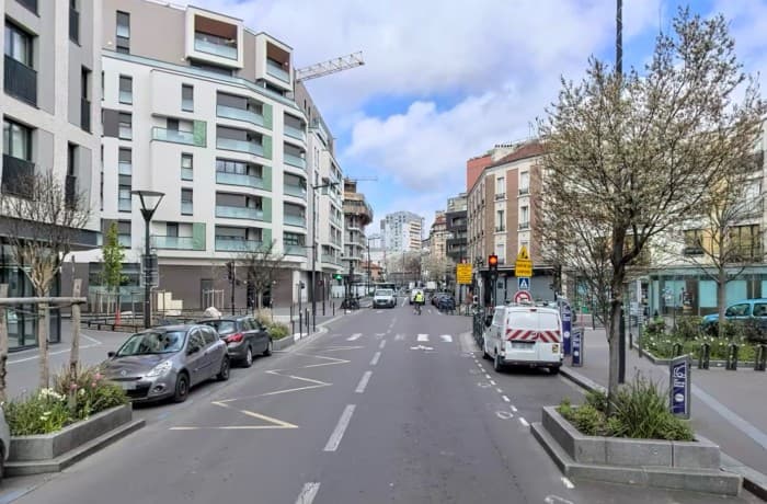 Local commercial · 190 m² · Location — photo 1